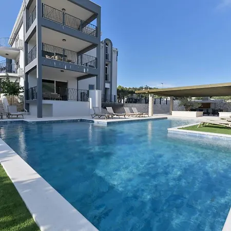 Exclusive Vista Hills *