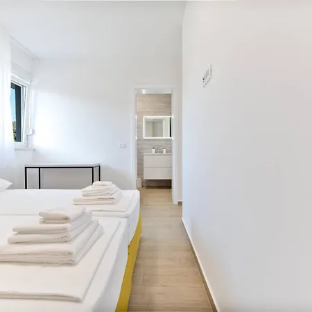 Exclusive Vista Hills Sevid