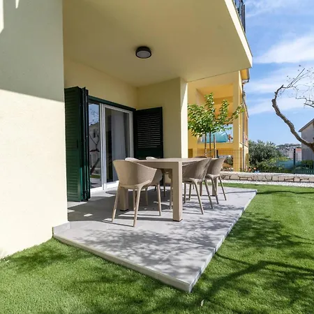 Exclusive Vista Hills דירה *