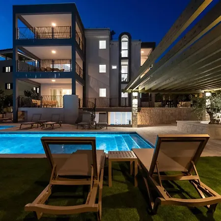 Exclusive Vista Hills סביד