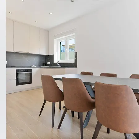 Exclusive Vista Hills *